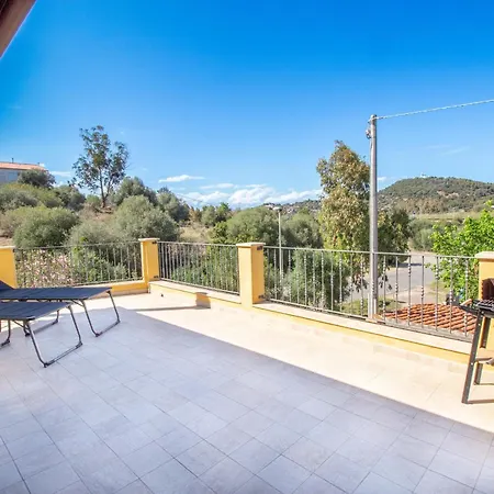 Chelu & Mare Con Terrazza E Vista Panoramica בית נופש קרדדו
